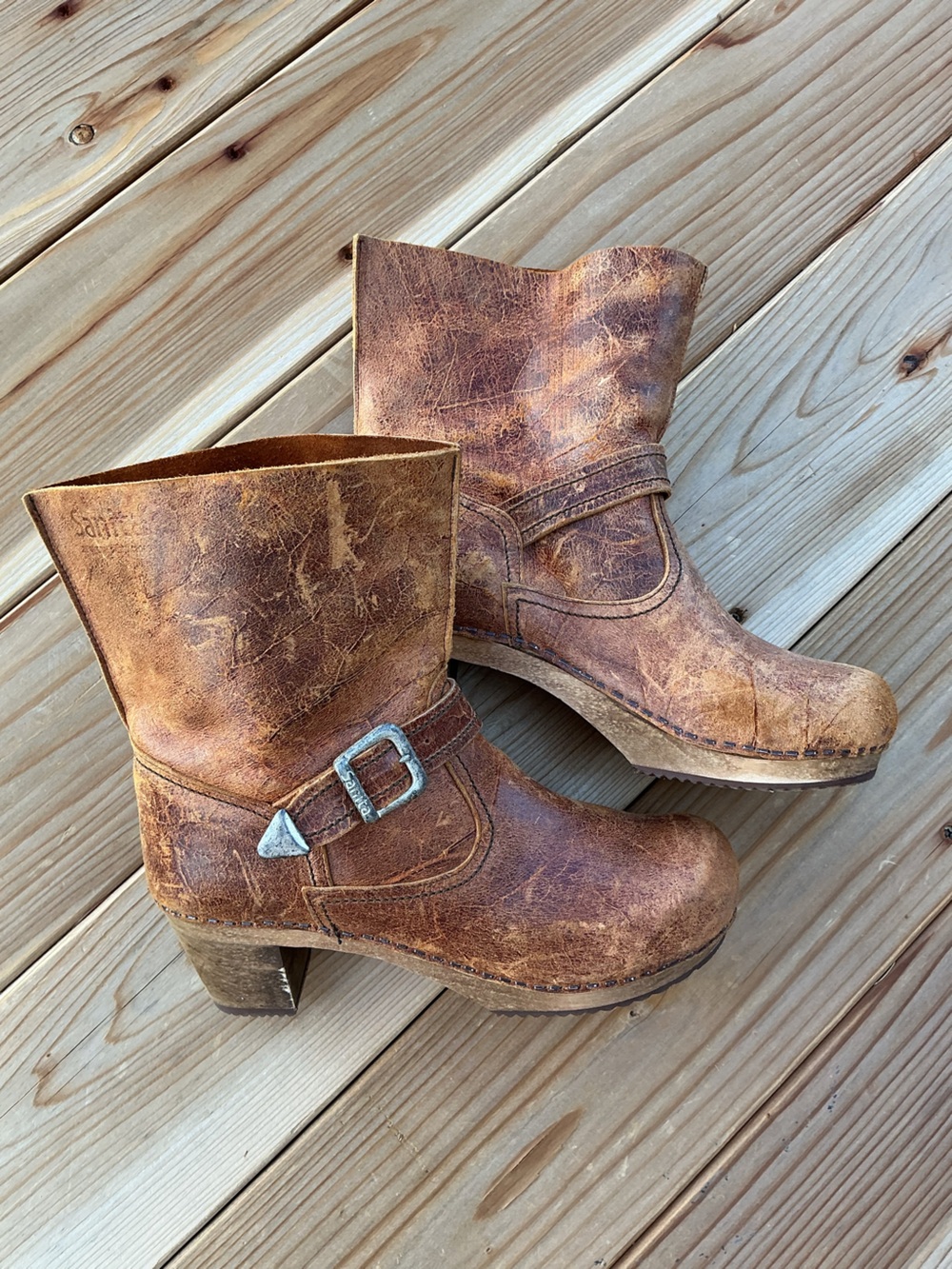 Sanita Distressed Brown Leather Wood Heel Buckle Boots Boho Clog Size 8 New - Picture 9 of 16